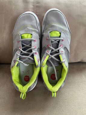 Ryka Canvas Running Shoe